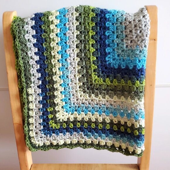 Crochet BABY BLANKET AFGHAN Lap Granny 28" x 28" Green Blue Gray Navy NEW Unisex - Picture 6 of 9